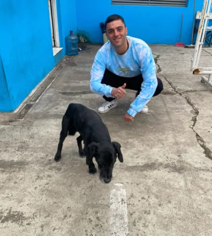 En lo personal, es una mañana muy triste. Hoy se nos fue el Negro, compañero de 