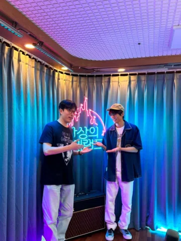 어제 김영대 평론가님의 빈소를 다녀오고선 참으로 소중한 인연들이 많으시다는 생각이 들어, 저는 홀로 애도하는 것이 예의가 아닐까 고민을 했습니다