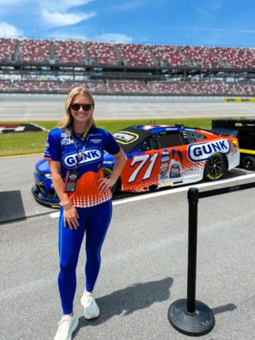 “First you shake it, then you bake it!” My first time at ‘Dega!! 

#gunkpartner
