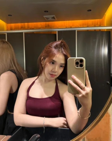 mirror check👻