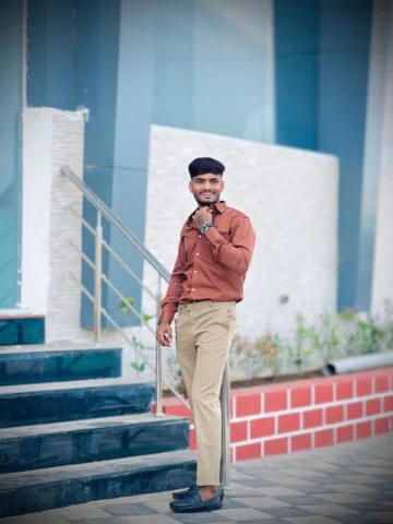 I don’t race🤎🪬
I don’t chase
That’s why i can’t be
REPLACED.✨
.

.
.
royal _in