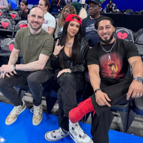Brought the Chicago crew from @tnawrestling with me to @chicagosky game.