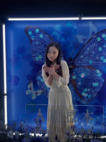 .
Prime Video新ドラマシリーズ「人間標本」
プレミアイベントでした。🦋
青いサイリウムが広がる劇場で、蝶や標本箱のオブジェに囲まれながら、いよいよ