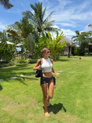 la vie sur les îlessssss 🌸🌴🐚💛🌺🦎