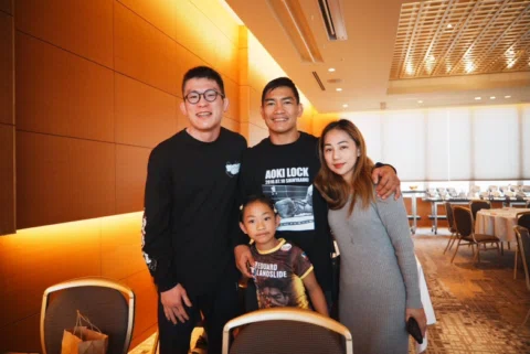 フォラヤンおつかれさま。ゆっくり休んで考えればいいです。日本に家族で遊びにおいでやす。愛しているよ。