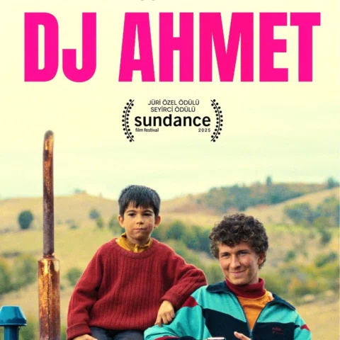 DJ Ahmet,  esaslı bir Türk filmi. Evet, filmde Türkçe konuşuluyor. :-)
Kuzey Mak