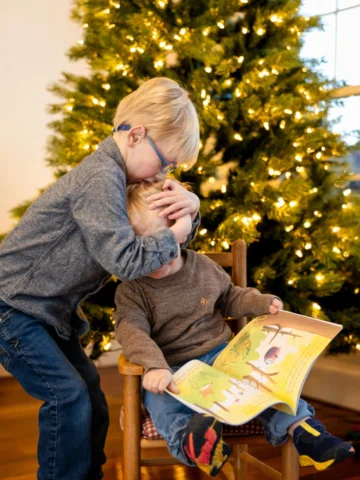 The story they’re reading is sweet, but the one they’re living is even sweeter. 