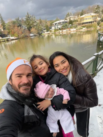 ❄️ Ufak bir sürprizle bembeyaz bir güne uyandık. Her günümüz güzellikle, sağlıkl