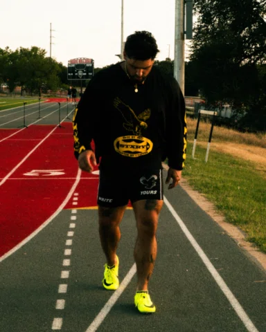 Living on the track. 

Before sunrise. 

Workout partner >

Espressos all am

La