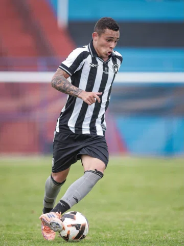 Classificados! 🖤🤍

@botafogo 
@adidasbrasil