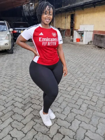 Ni leoooo 
#napendanayokaa 
#thickie 
As an arsenal fun am accepting gifts 😊😊�