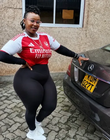 Forever arsenal 
#Napendanavyokaa 
#thickie