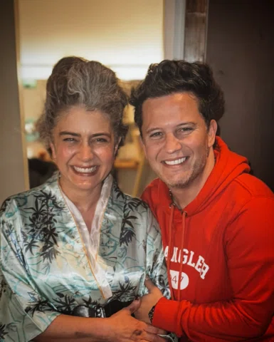 Mi amor imposible…
20 años no son nada @e.r.i.c.a.r.i.v.a.s ¡qué lindo reencuent
