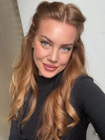 Missing the old Instagram era when selfies were admired, not analyzed. I just wa