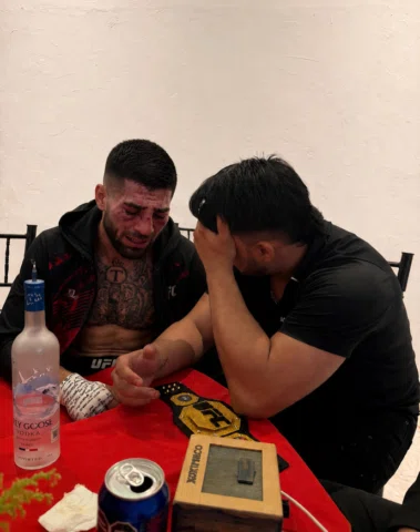 No puedo con esto 😞🌹💔
#ufc #reels #mma #viralreels #foryou