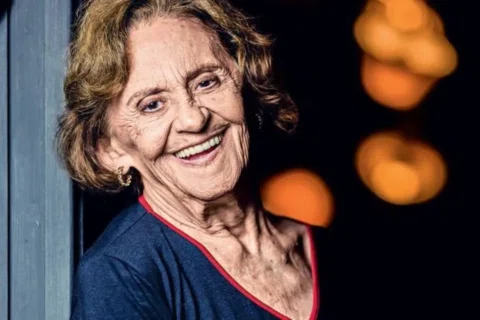 Maravilhosa ❤️ 🌹
Qta lucidez,  qta inspiração..
Laura Cardoso, desejo uma linda