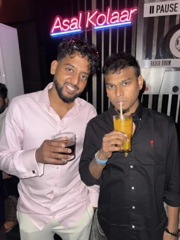 Saturday vibes in Chennai 🥂⚡️
.
.
#fyp #indieartist #chennai