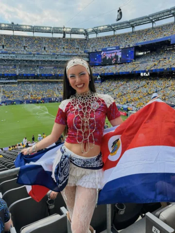 Fui la tica más ecuatoriana por 98 minutos 💋⚽️🇪🇨

#creadoconadidas #adidasFoo