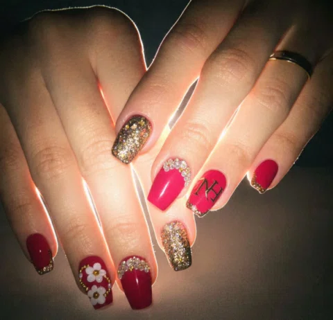 Nails ready, ring steady🤍 
.
.
.
.
.
.
#nailartdesign #nails💅 
#instagood #tre