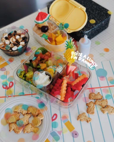 Le p’tit dernier lunch festif avant les vacances 🌞🏖️🩴

Bon .. dernier lunch s