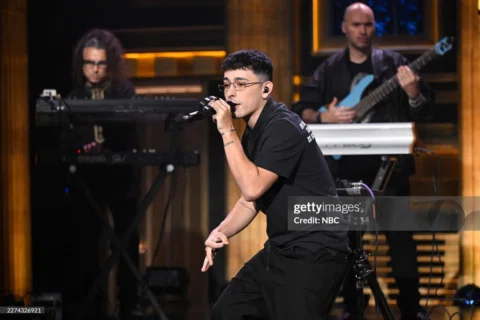 Más imágenes de la presentación que tuvo @trueno en @fallontonight ⚡️