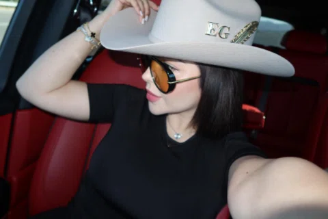 Amo mi sombrero de @go_go_mx  Super Bowl party ready 🏈🏟️🤠THEME: estilo vaquer