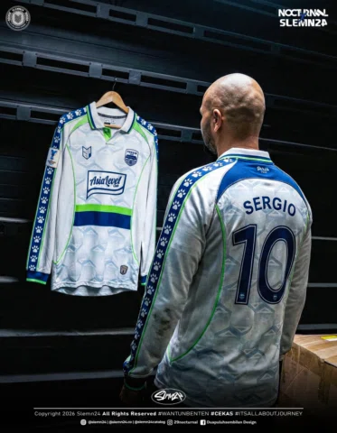Separuh dari 10rb ku dari Jersey ini, HATUR NUHUN 😭🙏🏻💙
_____________________