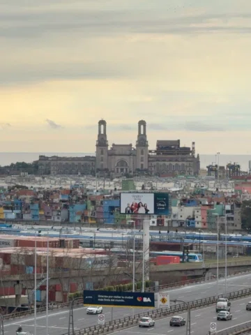 mix de los últimos días x la ciudad. 

1) río, usina, 31, au. illia. 
2) atardec