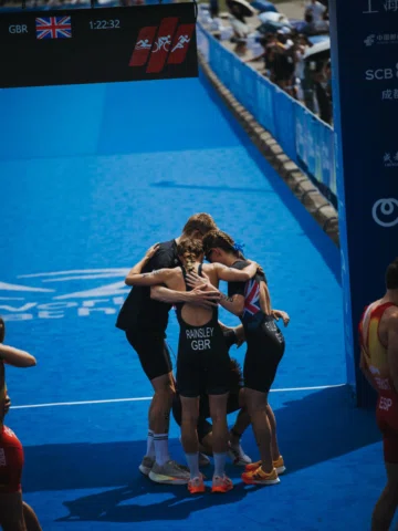 Silver in the Mixed Team Relay in Chengdu !!!!! 🥈🇨🇳🐼🧚🏻‍♀️🌻🌸

Team did go