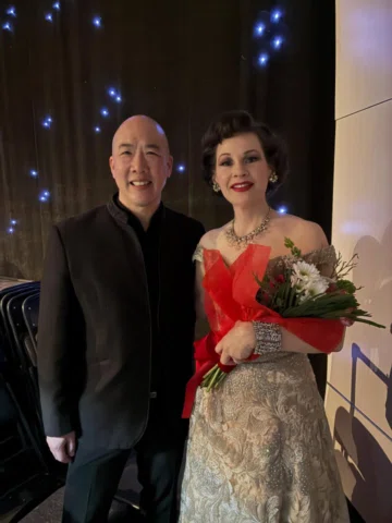 I had a marvelous weekend singing nostalgic holiday hits with the Maestro @kuowi