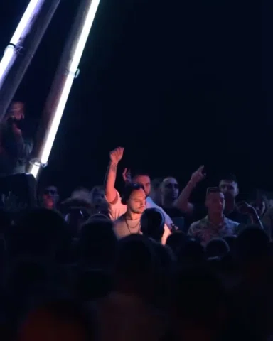 Coming back to @nomadebeach for another unforgettable chapter. See you all on sa