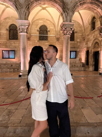 Here's to forever 🥂

@ziralfa