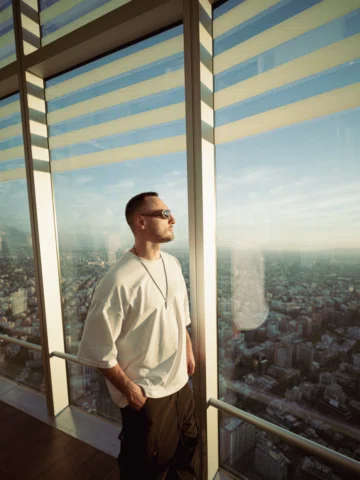 Last year I visited Sky Costanera, the tallest building in South America, and sp