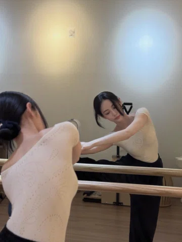 🤸🏻‍♀️🧘🏻‍♀️🤦🏻‍♀️
