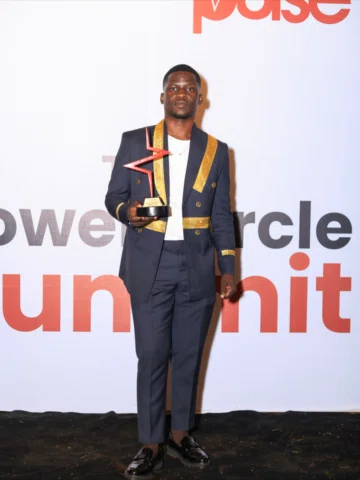 OFICIALLY COMEDIAN OF THE YEAR🇰🇪 9 YEARS OF GRINDING,GROWING AND BELIEVING.DRE