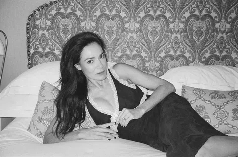 Day dreaming 🌙 with @thealexandraarnold ( My stunning, sublime 🧨photographer �