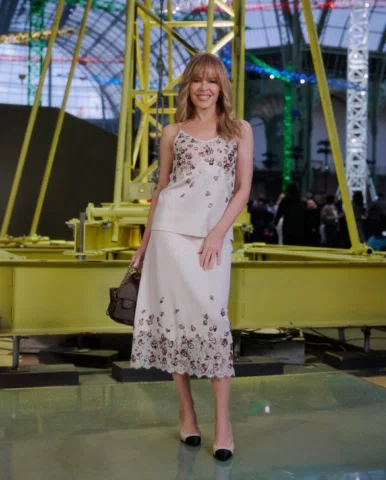 Kylie Minogue steals the spotlight at the Chanel Womenswear Fall/Winter 2026–202