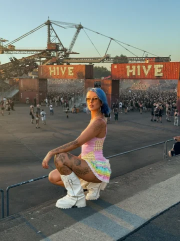 4 BEAUTIFUL DAYS AT @hive_festival CAPTURED WITH MY CAMERA 🤍

for the first tim
