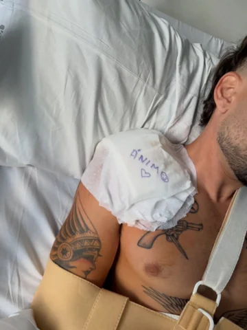 Hola chicos, soy Franchejo el manager de Dani.

La operación de esta mañana ha s
