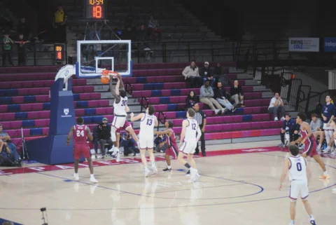 🏀