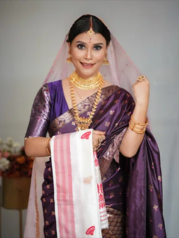 Promotional Bride shoot 
Beautiful makeup done by @ritika_makeup_artist_nagaon_ 