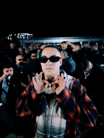 se estrenó el video oficial de “Cholo en un low 2.0”  de mi @elneto_oficial dond