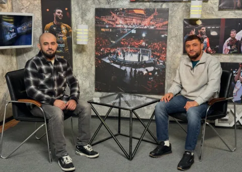 Однажды с @aslanbek_badaev 🫂☝🏽 
на ЧГ-ТРК Грозный 📺 Чечня