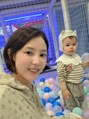 생일 축하해준 나의 사람들 무한 감사합니다🤍
약속한 근황 포토😶🤍

뽀로로파 (중에 패티 팬) 이도윤과 함께 무럭무럭 
자라고(?) 있어요