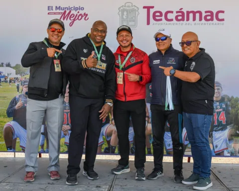 Big energy at FMFA’s 12th Annual Flag Football Tournament!
NFL EVP Troy Vincent 