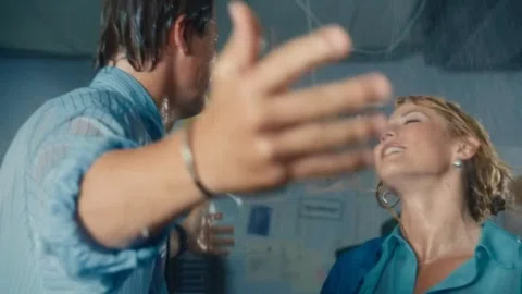 Music video for TÄNK OM
Victor Leksell & Molly Sandén

Created by:

Director: @f