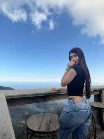 Ella me lleva a la altura