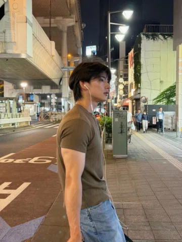 @bowlow.co.kr 

Tops / L
Bottoms / L