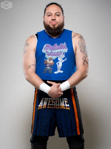 Still awesome, still your abuelas favorite 
#Mattawesome #prowrestling 
#chancla