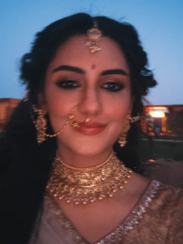 Running around the palace looking for Bhama 💖

(Ps; found her ☺️)

#krishnavata